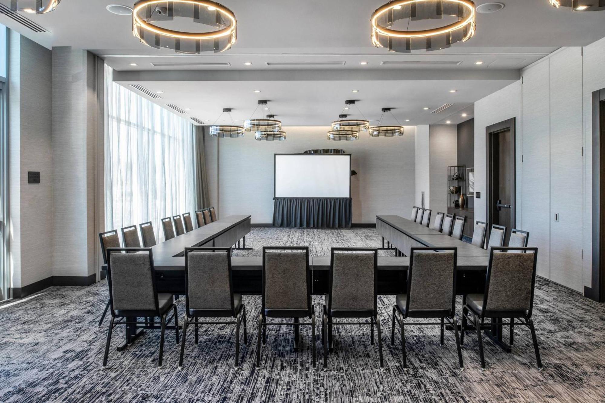 Ac Hotel By Marriott Portsmouth Downtown/Waterfront Bagian luar foto
