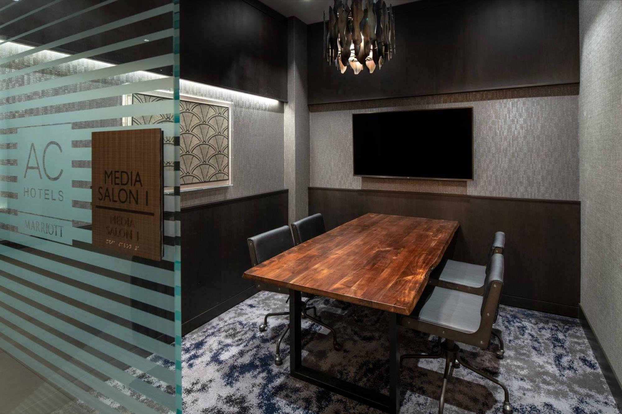 Ac Hotel By Marriott Portsmouth Downtown/Waterfront Bagian luar foto