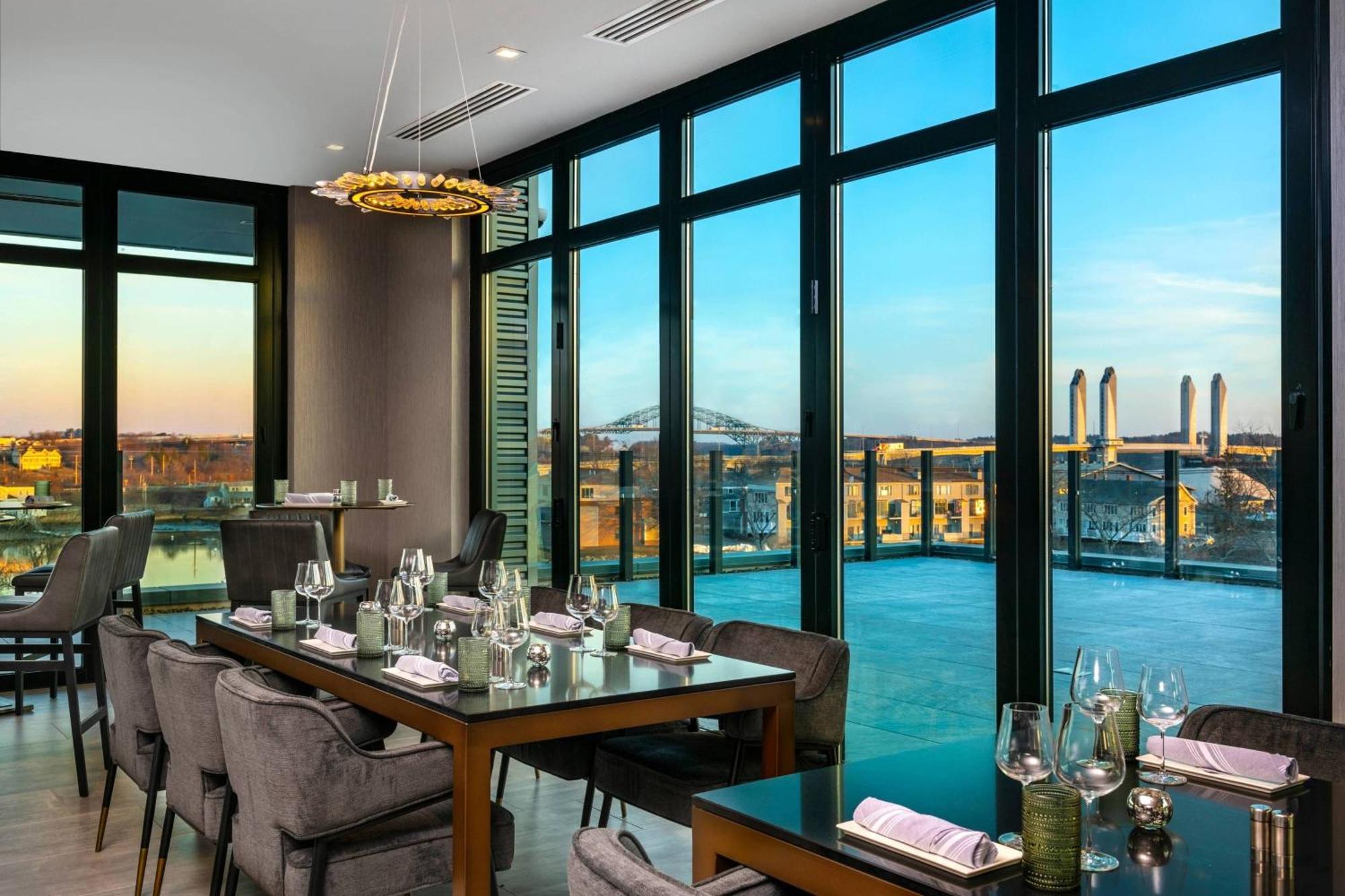 Ac Hotel By Marriott Portsmouth Downtown/Waterfront Bagian luar foto