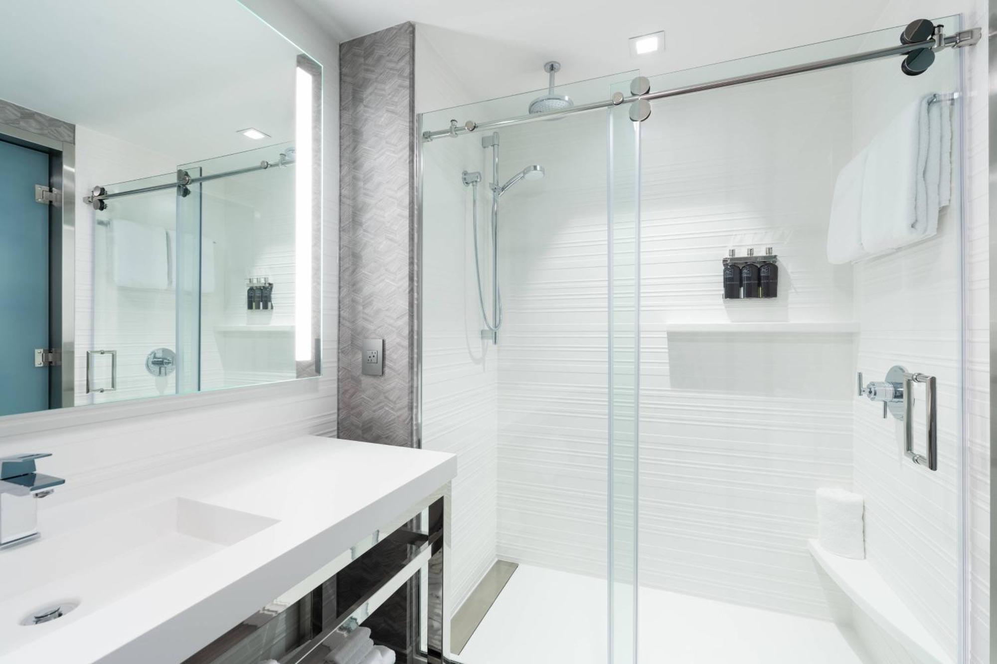 Ac Hotel By Marriott Portsmouth Downtown/Waterfront Bagian luar foto