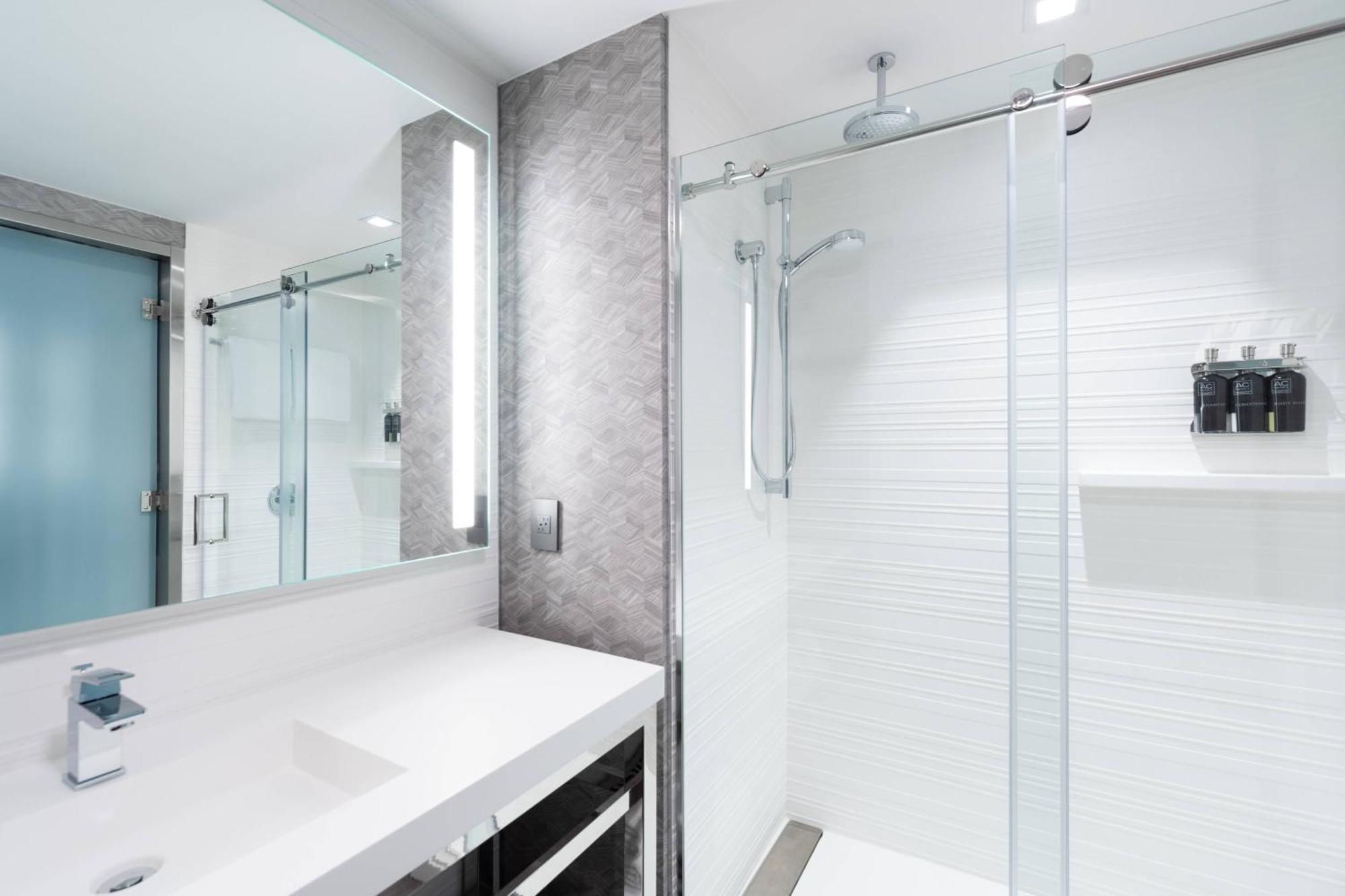 Ac Hotel By Marriott Portsmouth Downtown/Waterfront Bagian luar foto