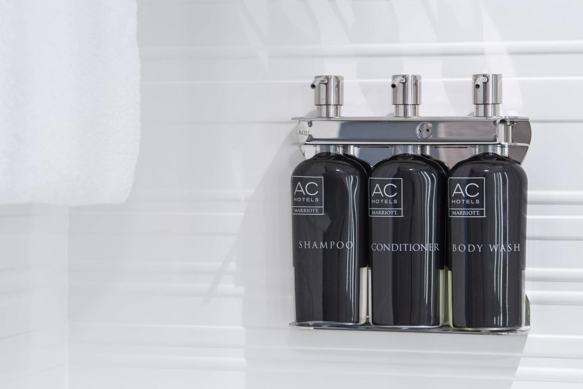 Ac Hotel By Marriott Portsmouth Downtown/Waterfront Bagian luar foto